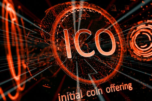 ICO là viết tắt của cụm từ "Initial Coin Offering", là quá trình mà một công ty hay một dự án kêu gọi người đầu tư mua token hoặc coin của dự án đó bằng cách sử dụng các loại tiền kỹ thuật số như Bitcoin hoặc Ethereum.